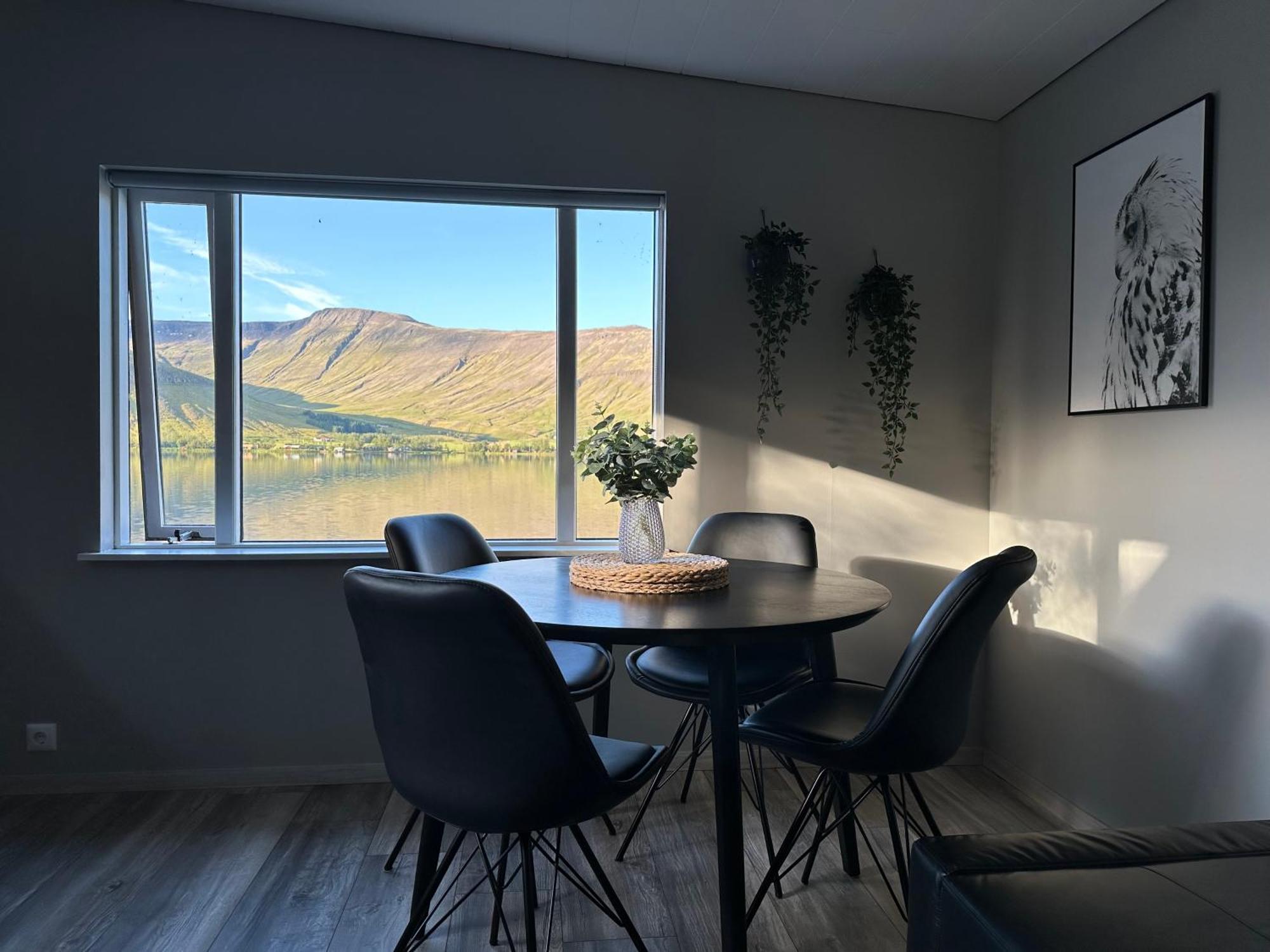 Cosy Lakeview Cabin 45 Minutes From Reykjavik Мосфетльсбаїр Екстер'єр фото