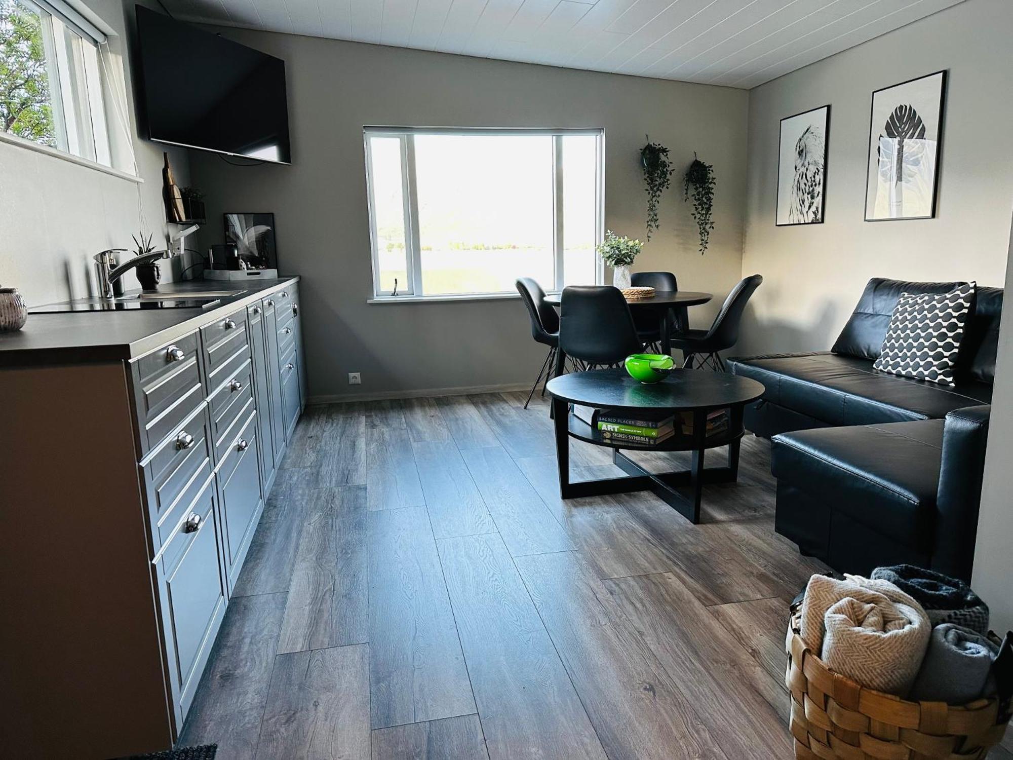 Cosy Lakeview Cabin 45 Minutes From Reykjavik Мосфетльсбаїр Екстер'єр фото